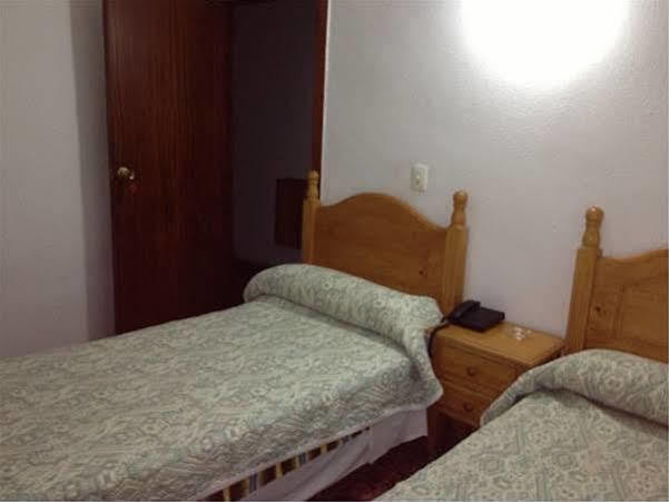 Pension Americano Almeria Luaran gambar